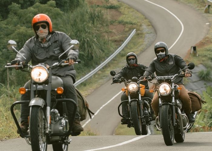 Tips Touring Motor Custom Bersama Sahabat Saat Liburan